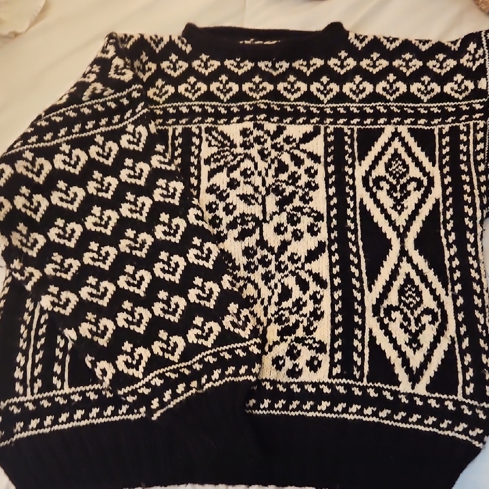 Black and White Hand Knit Patterned Sweater